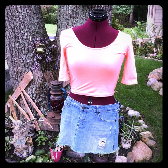 Charlotte Russe Tops - Summer Peach crop top